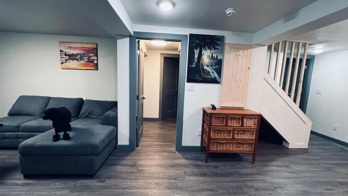 Tranquil Oasis 2 Bedroom Suite With Pool View Victoria Exteriör bild