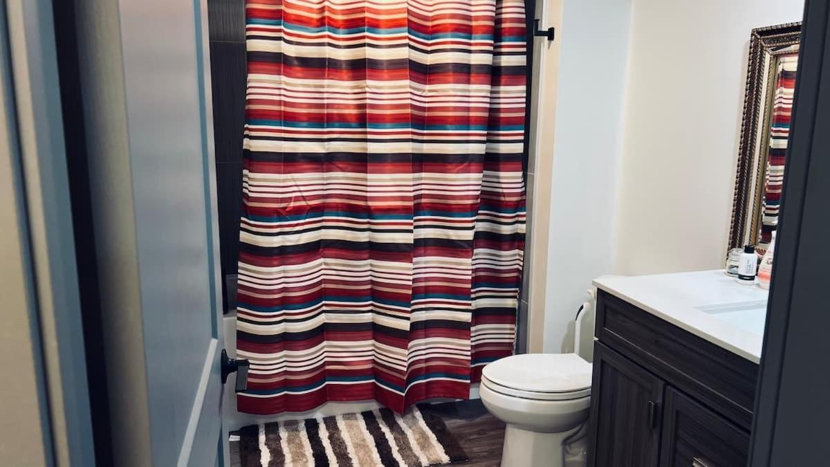 Tranquil Oasis 2 Bedroom Suite With Pool View Victoria Exteriör bild