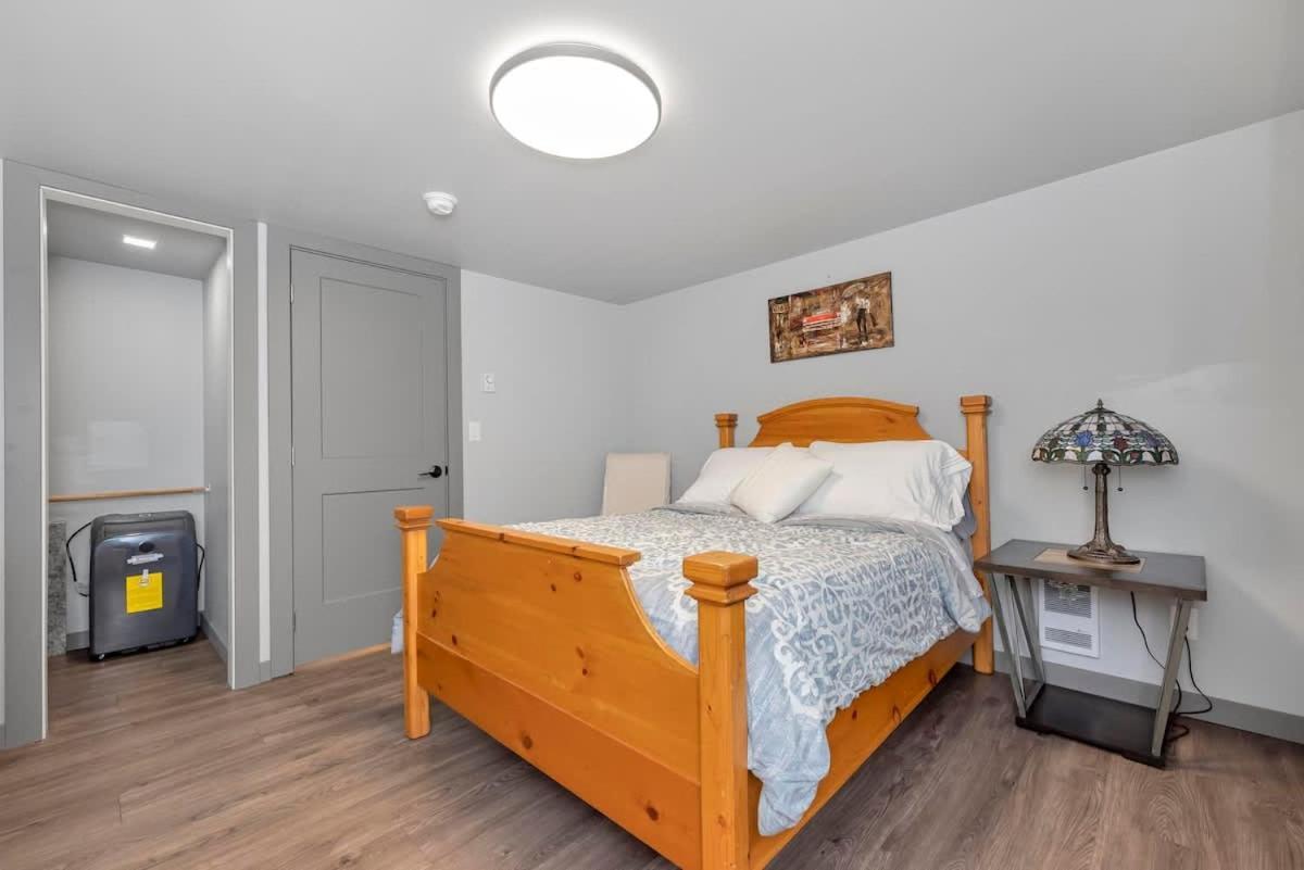 Tranquil Oasis 2 Bedroom Suite With Pool View Victoria Exteriör bild